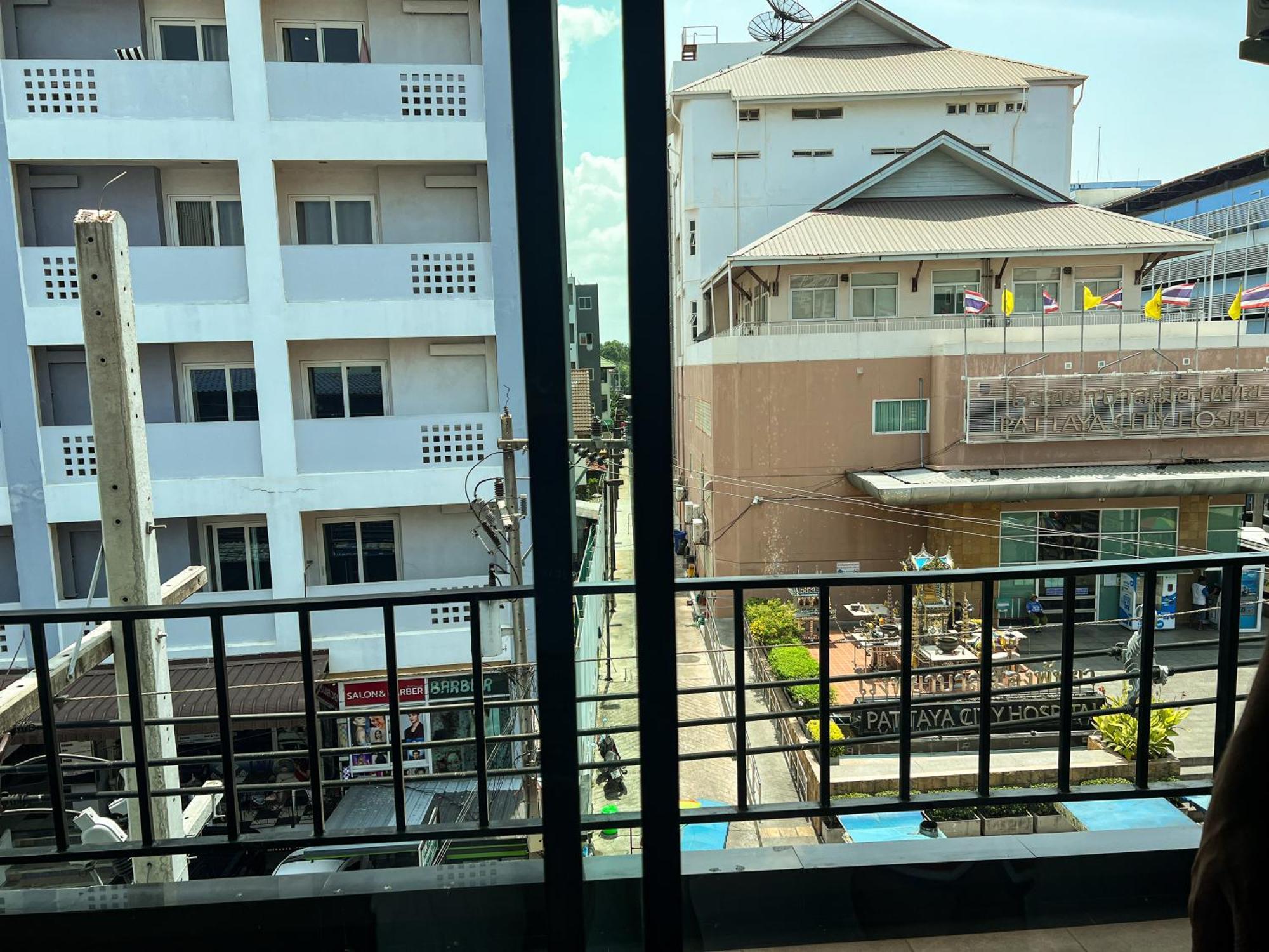 Smyrna Apartment Pattaya Ngoại thất bức ảnh